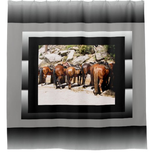 Trail Horses Shower Curtain Douchegordijn (Voorkant)