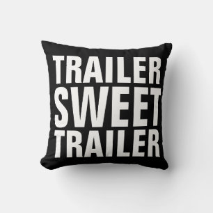 TRAILER SWEET TRAILER lance des oreillers