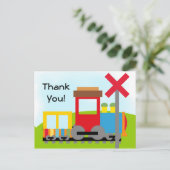 Train coloré Anniversaire Merci carte postale (Debout devant)