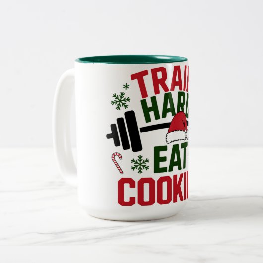 Train Hard Eat Cookies Funny Christmas Gym Mug (Devant gauche)