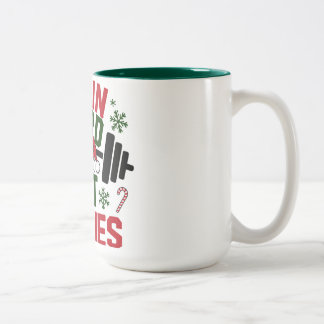 Train Hard Eat Cookies Funny Christmas Gym Mug Tweekleurige Koffiemok
