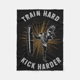 Train Hard Kick Harder Kickboksen Vechtkunst Mma Fleece Deken