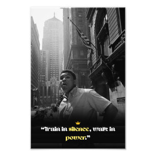 "Train in Silence, Walk in Power" - Motivatie Foto Afdruk