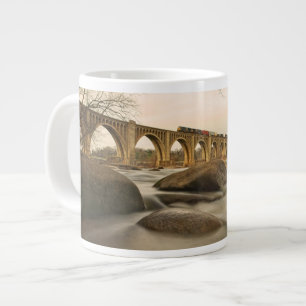 Train over James River Extra Grote Beker