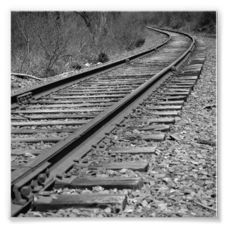 Train-tracks met zwarte en witte curve foto afdruk