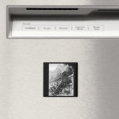 Train Wreck at Montparnasse 1895 Magnet (In Situ (Lave-vaisselle))