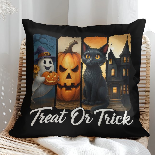 "Trakteer of truc" Halloween Brush Stroke Cat Kussen ("Treat or Trick" Halloween Brush Stroke Cat Throw Pillow on a sunny boho rattan chair.)