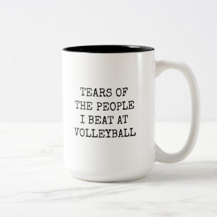 Tranen van mensen die ik versloeg bij volleyballie tweekleurige koffiemok