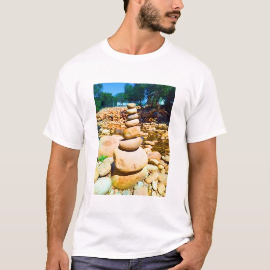 Tranquil Balancing Rocks T-shirt (Voorkant)