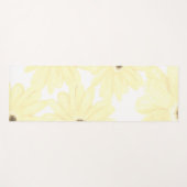 Tranquil Morning Yellow Flowers Yogamat (Voorkant (horizontaal))
