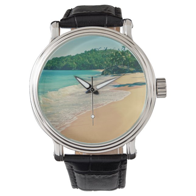 Tranquil Tropical Island Beach Horloge (Voorkant)