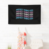 Trans-Kinder beschermen - Transnationale vlaggolve Spandoek (Insitu)
