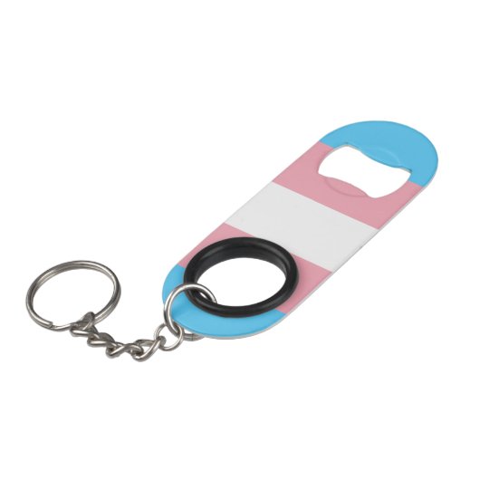 Trans Pride. Mini Flessenopener (Voorkant Gekanteld)