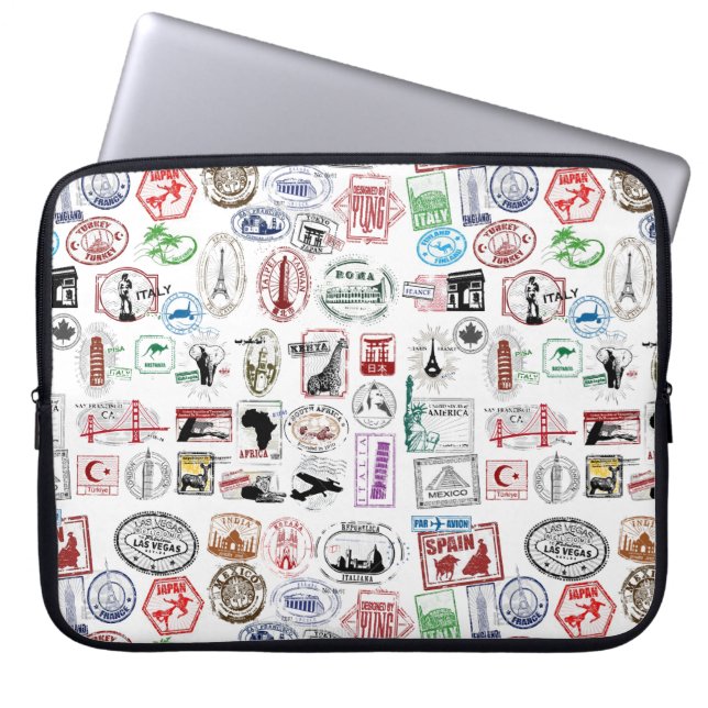 Travel Stamps Pattern Hoesje Sleeve (Voorkant)