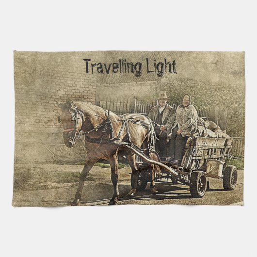 Travelling Light Old Couple on Wagon Theedoek (Horizontaal)