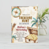 Treasure hunt birthday party theme invitation (Debout devant)