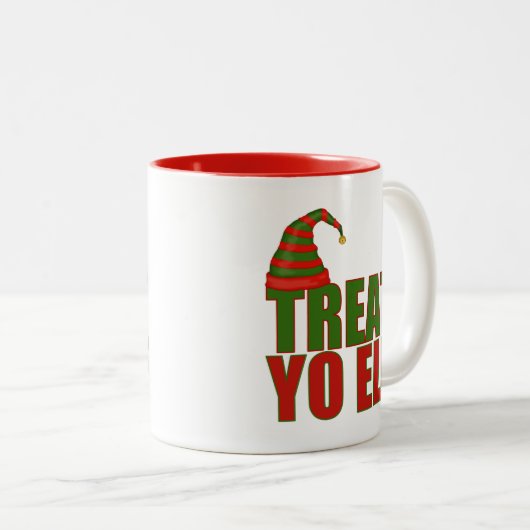 Treat Yo Elf | Grappige kerst Mok (Voorkant rechts)