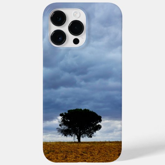 Tree in an empty field Case-Mate iPhone case (Achterkant)