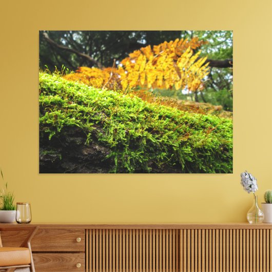 Tree Trunk in Lush Moss - Canvas Afdruk (Insitu (Woonkamer))
