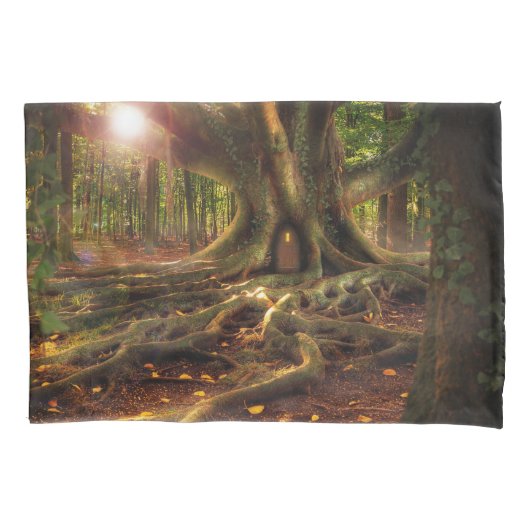 Treehouse Fantasy Forest pillowcase Kussensloop (Voorkant)