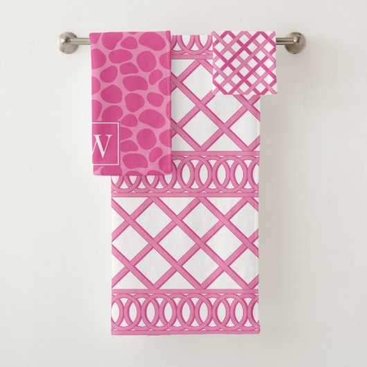 Treillis Maximaliste Prépa Rose Chaud & Monogramme (En situation)
