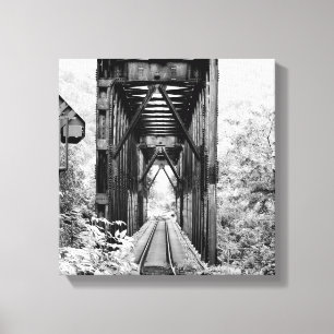 Treillis rural noir et blanc de train sur la toile