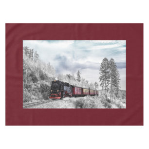 trein door het winterlandschap tafelkleed