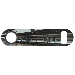 Trein, op het station speed flessenopener