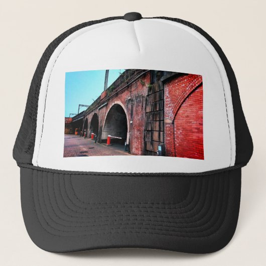 Treinbrug Trucker Pet (Voorkant)