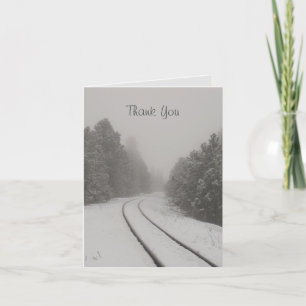 Treinpaden in mist en besneeuwde Bossen Bedankkaart