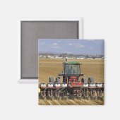 Trekker die een zaadmaïsplanter trekt. magneet (Voorkant / Achterkant)
