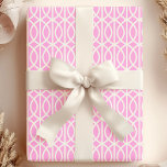 Trellis marocain rose<br><div class="desc">Enveloppez vos cadeaux dans une élégance exotique avec ce papier d'emballage chic en treillis marocain. Le délicat motif en treillis rose sur un arrière - plan blanc immaculé crée un look moderne et sophistiqué, parfait pour ajouter une touche de flânerie à toute occasion.</div>