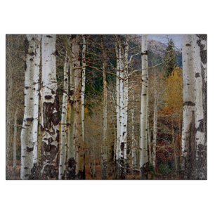 Trembles d'automne dans la planche à découper de