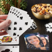 Trendy Afstudeerfoto Witte Script Afstuderen Pokerkaarten (Insitu)
