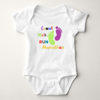 Trendy baby bodysuits met marathoninspiratie