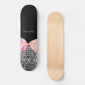 Trendy Black en White Leopard Print Pink Skateboard (Voorkant)