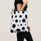Trendy Black Polka Dot Pattern Draagtas (Dichtbij)