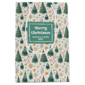 Trendy Christmas trees and candy canes name bag Medium Cadeauzakje (Voorkant)