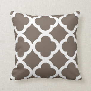 Trendy Clover Pattern in Taupe and White Kussen