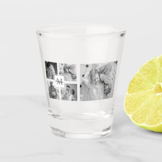 Trendy Collage Familie Foto zwart-wit Initiaal Shot Glas (Voorkant)