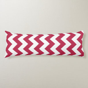 Trendy Crimson Red Chevron Pattern Lichaamskussen