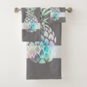 Trendy Cute Pineapple, Stripe-Personalized Bad Handdoek (Insitu)