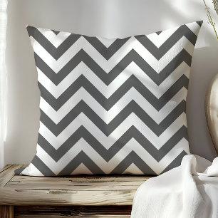 Trendy donkergrijs en wit chevron zigzag strepen kussen