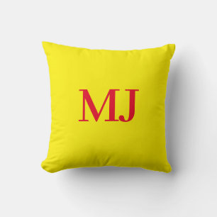Trendy effen eenvoudig geel rood monogram initiale kussen