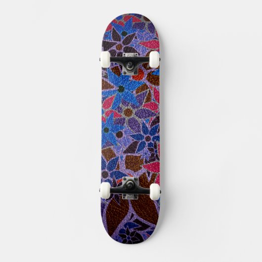 Trendy Floral Pattern #12 Skateboard (Voorkant)