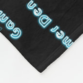 Trendy GAMERS DEN Cozy Deken met NAAM Neon Look (Hoek)