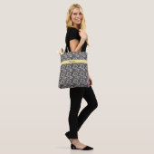 Trendy Grey and Yellow Floral Draagtas (Op model)