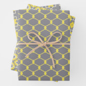 Trendy Grey and Yellow Geometric Pattern Inpakpapier Vel (In situ)