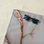 Trendy koperen glitter marmer strandlaken (In situ)