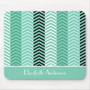 Trendy mint Green Chevron Stripes met naam Muismat